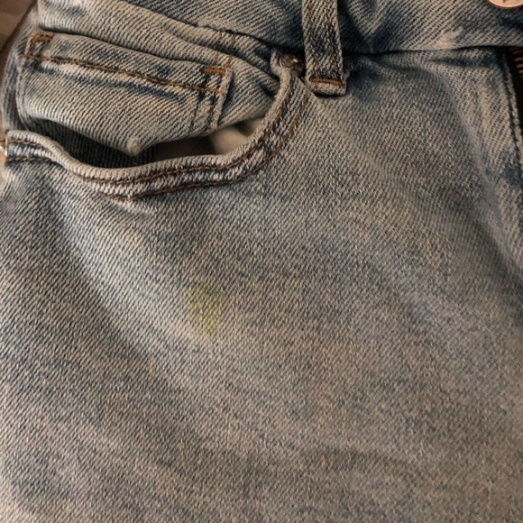 Curvy A&E mom jeans - Picture 6 of 8